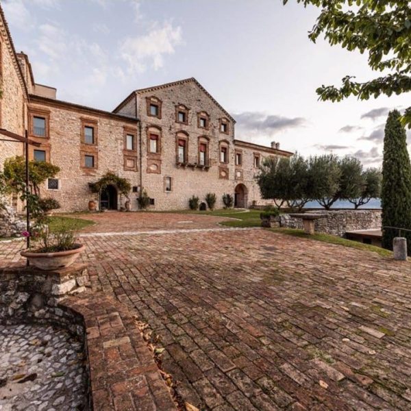 Abbazia di San Pastore